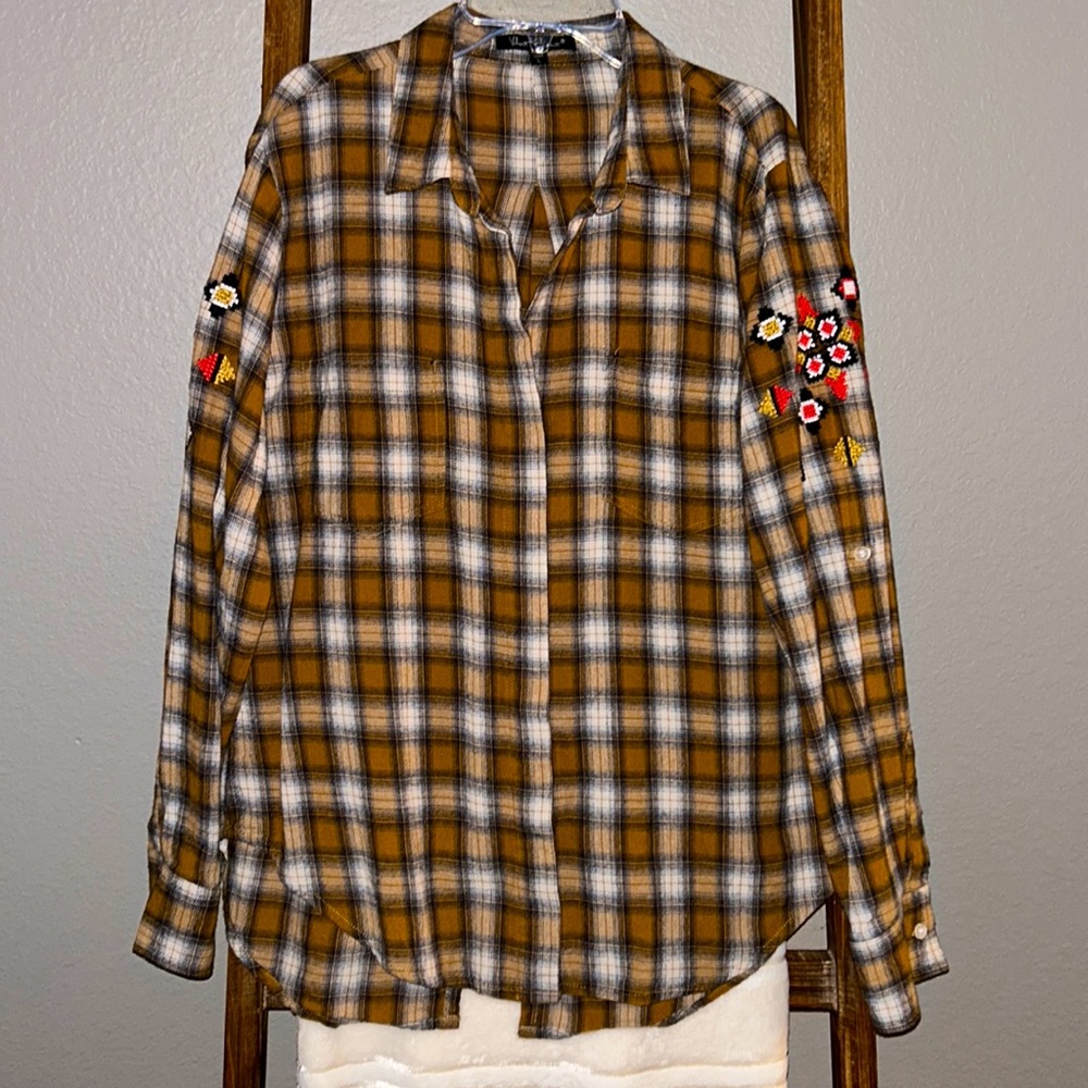 Velvet Heart Womens Flannel with Embroidered Detail on sleeves & split back